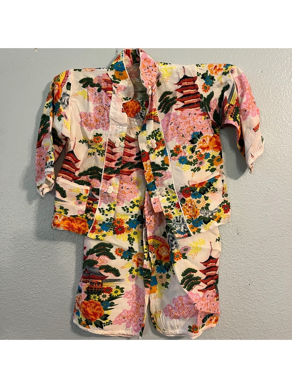 Vintage 40s 50s Japanese Pagoda Floral Pajama Lounge Set Asian Novelty Print